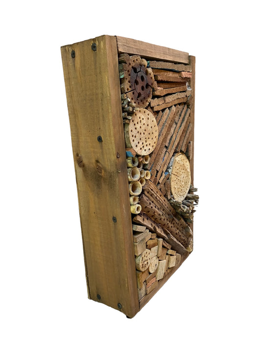 Hotel de insectos rectangular